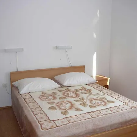 Apartment By The Sea Srima - Vodice, - 16513 *